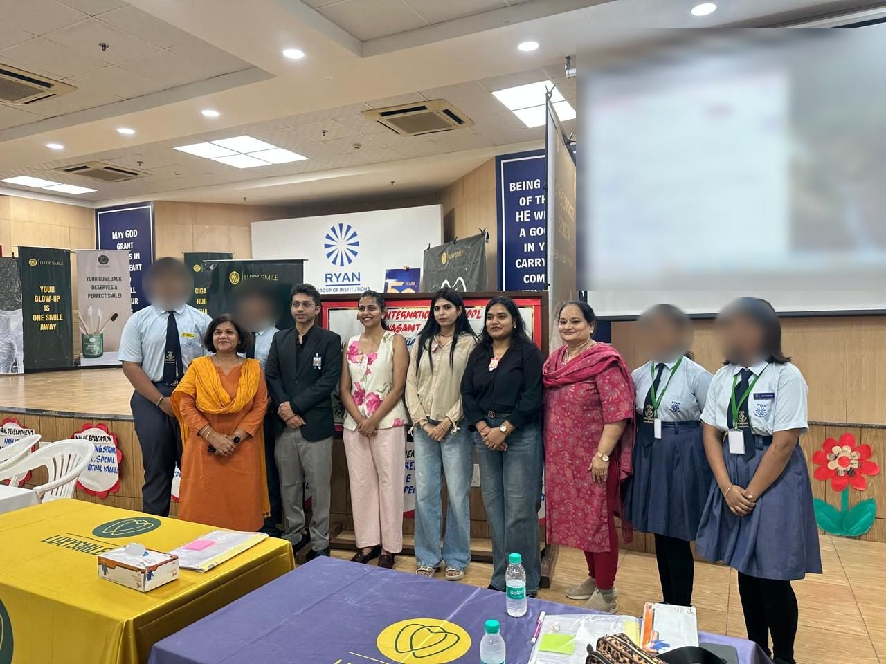 LuxySmile and school representatives at a school dental wellness camp held with Hindustan Times-PACE